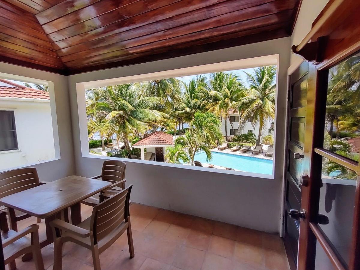 Tradewinds Paradise Villas San Pedro  Eksteriør billede