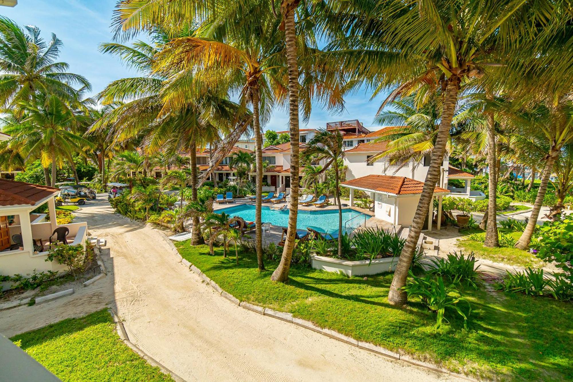 Tradewinds Paradise Villas San Pedro  Eksteriør billede