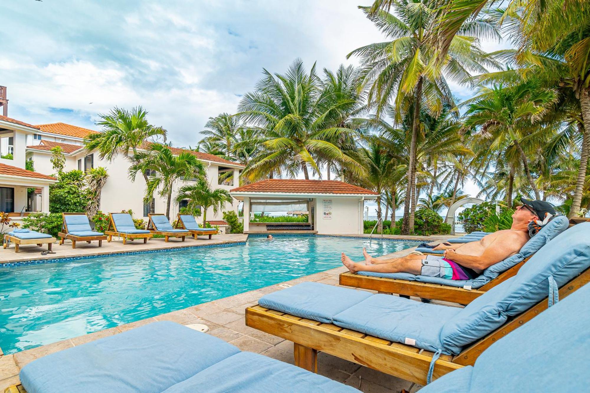 Tradewinds Paradise Villas San Pedro  Eksteriør billede