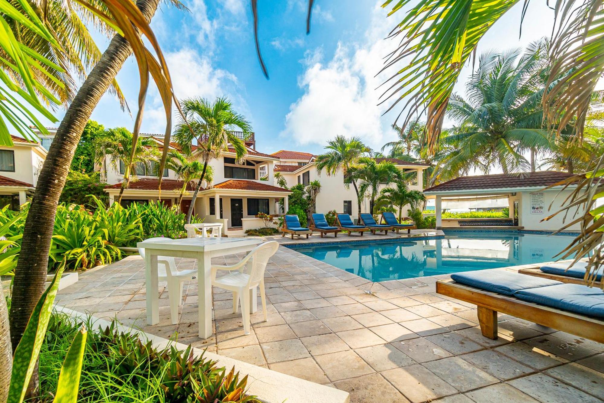 Tradewinds Paradise Villas San Pedro  Eksteriør billede